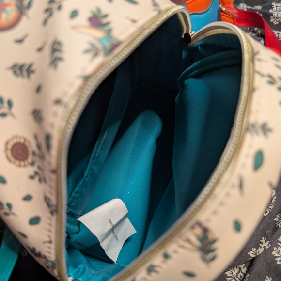 Loungefly Pocahontas Cream Backpack - Picture 3 of 6